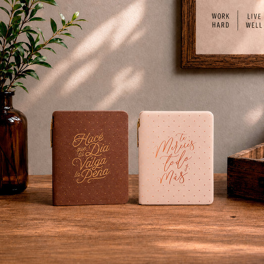 Cuadernos Lomo A6 con Birome - CUERO ECOLOGICO