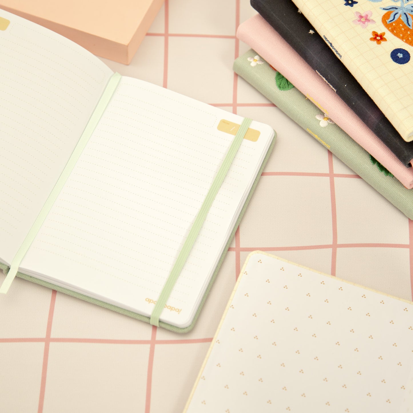 Cuadernos Lomo A5 - BORDADOS